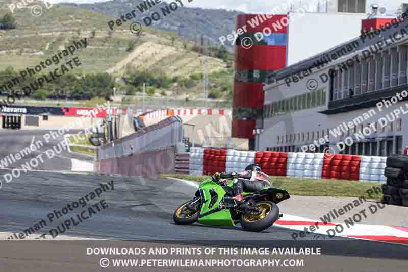 cadwell no limits trackday;cadwell park;cadwell park photographs;cadwell trackday photographs;enduro digital images;event digital images;eventdigitalimages;navarra;no limits trackdays;peter wileman photography;racing digital images;trackday digital images;trackday photos